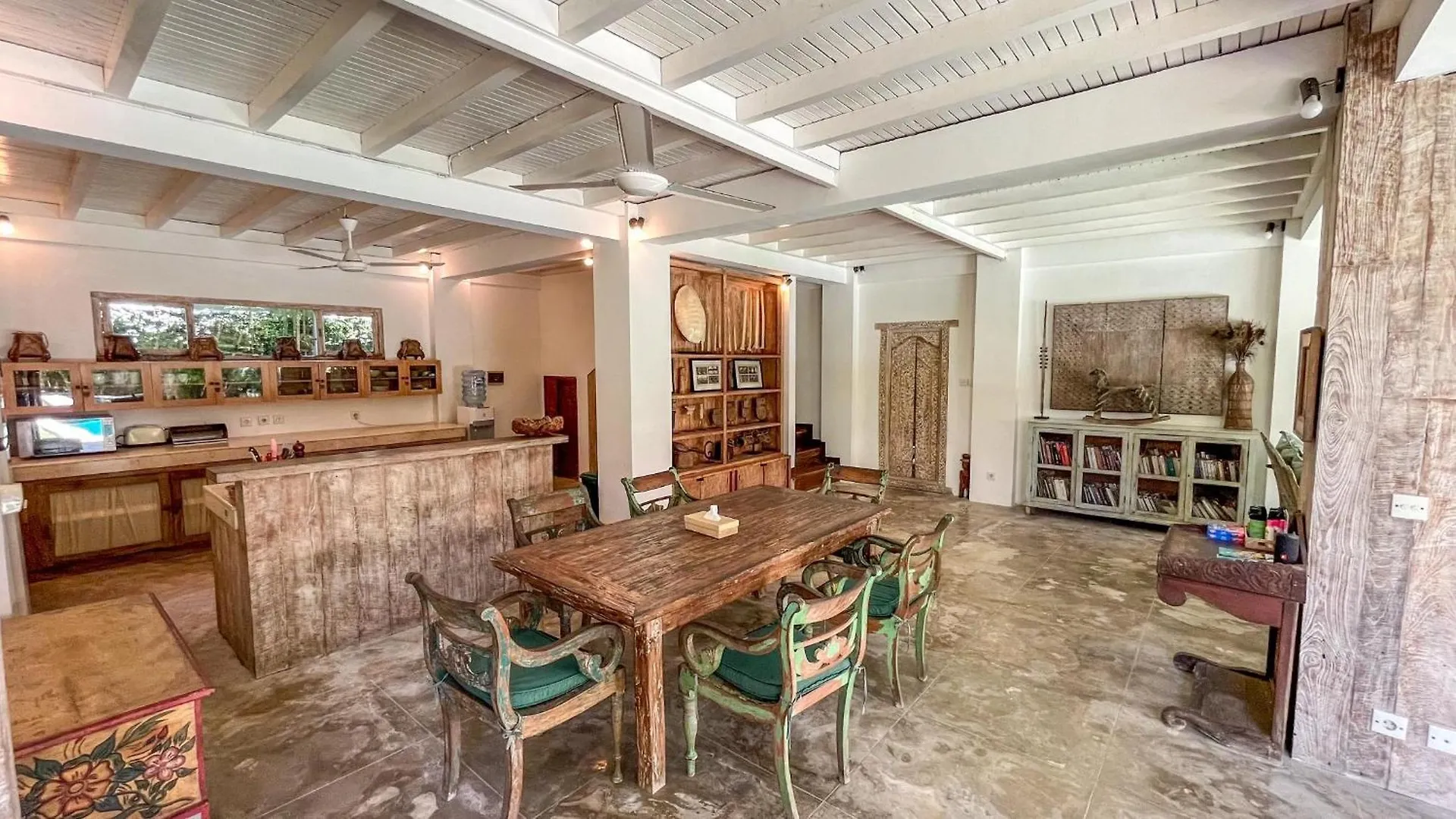Villa Nak - Charming 4Br Family-Friendly Villa, Walking Distance To Seminyak Beach אינדונזיה