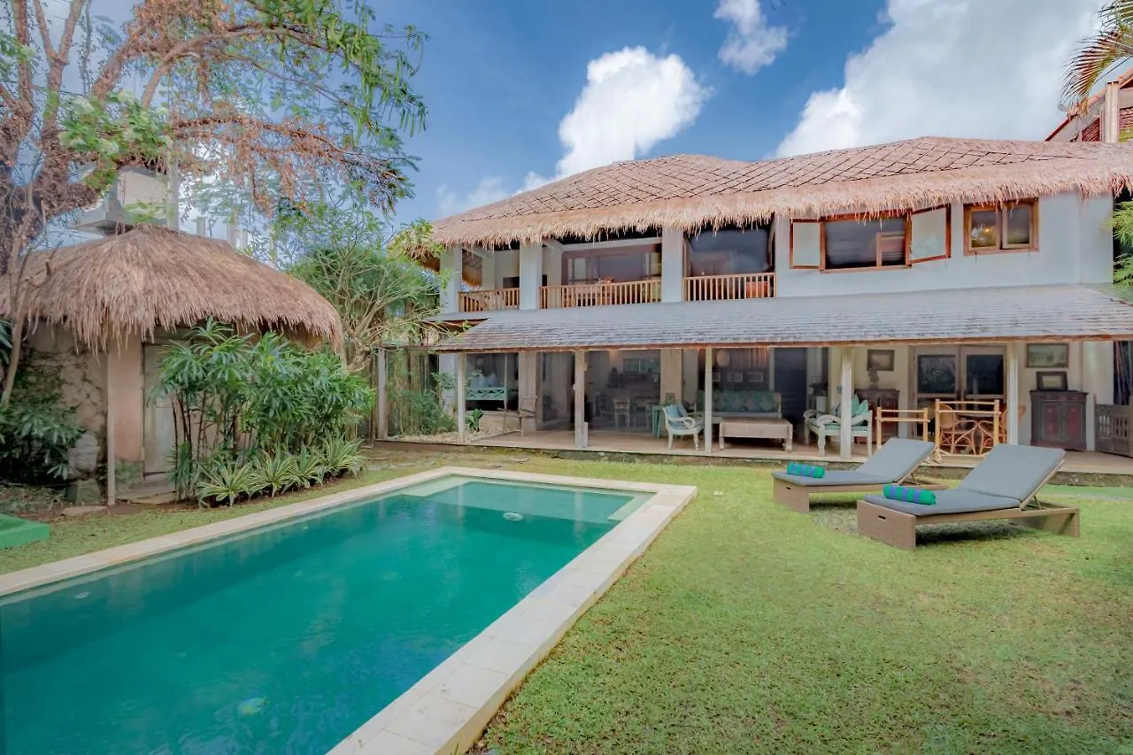 Villa Nak - Charming 4Br Family-Friendly Villa, Walking Distance To Seminyak Beach