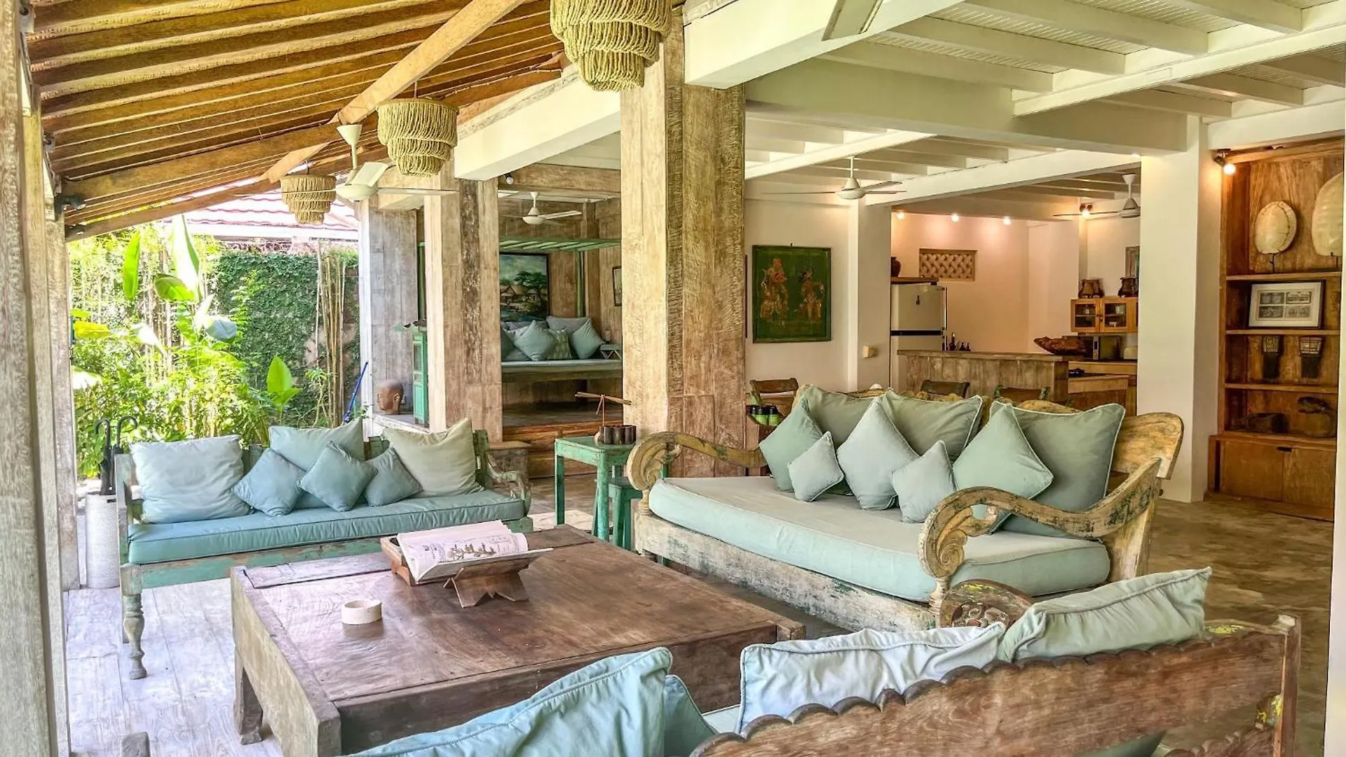 Villa Nak - Charming 4Br Family-Friendly Villa, Walking Distance To Seminyak Beach