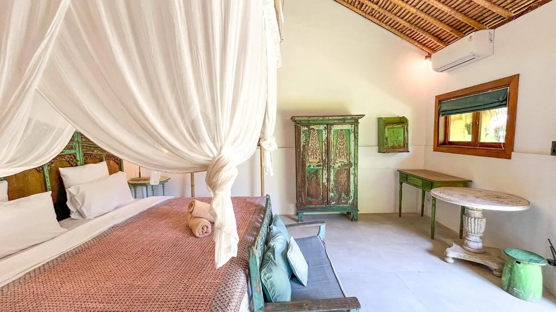 Villa Nak - Charming 4Br Family-Friendly Villa, Walking Distance To Seminyak Beach