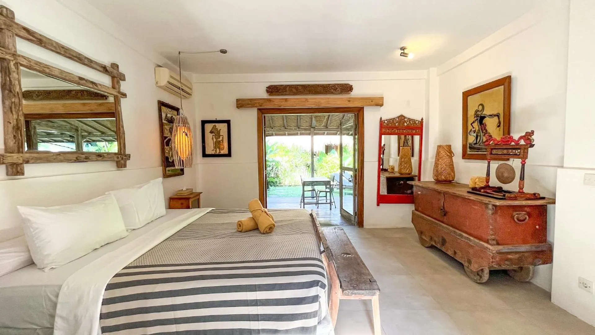 Villa Nak - Charming 4Br Family-Friendly Villa, Walking Distance To Seminyak Beach 0*, سمينياك